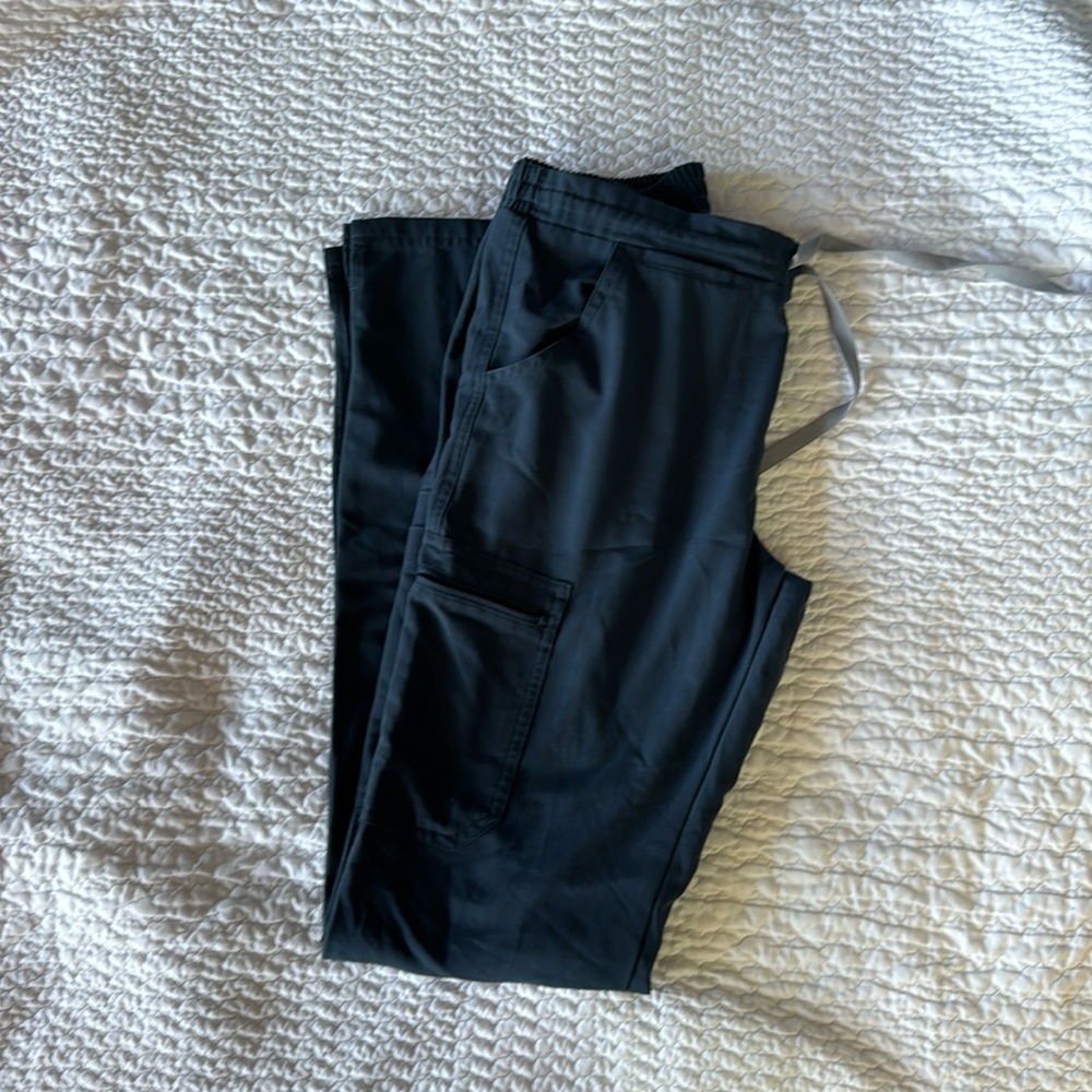 Figs dark harbor extra small/tall yola pants